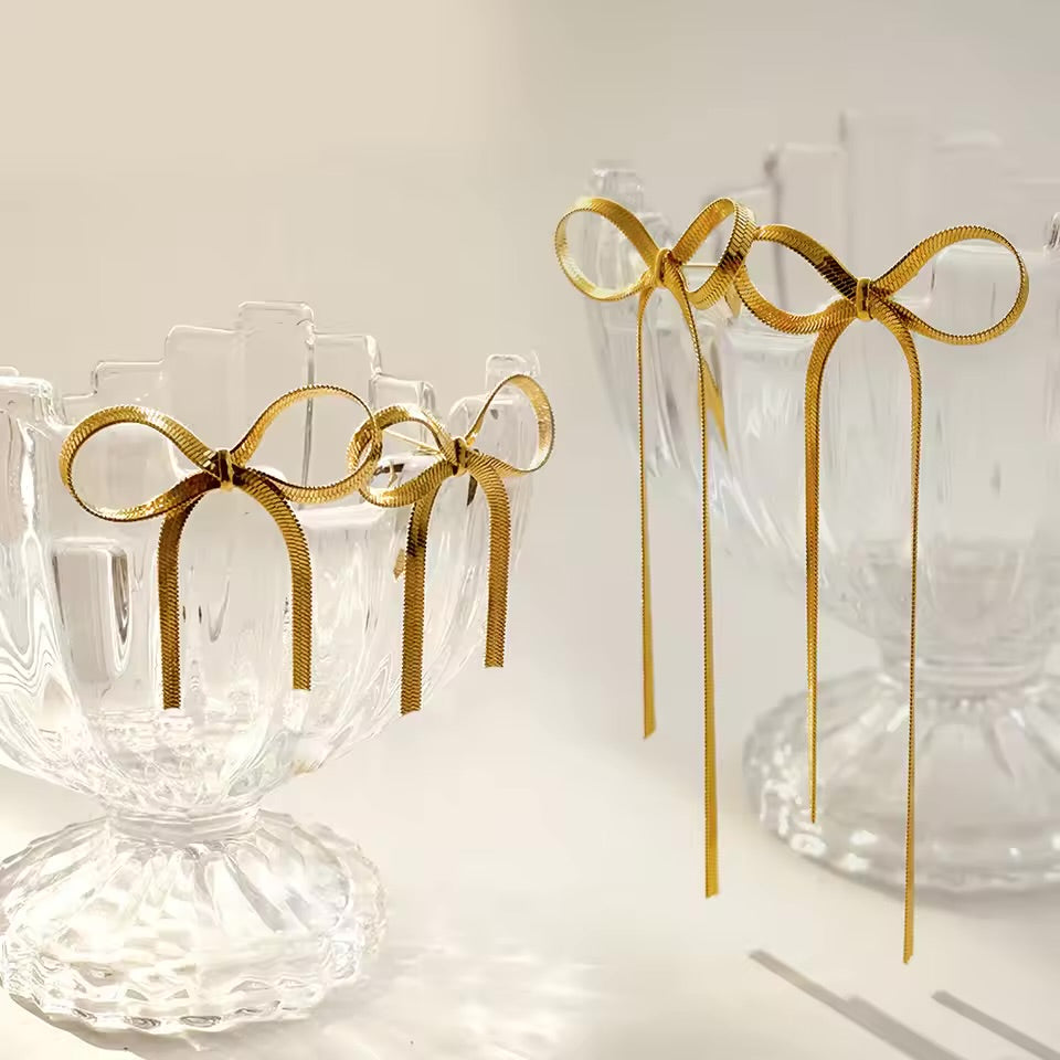 BOW EARRINGS
