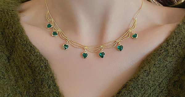 ROYAL CHARM NECKLACE